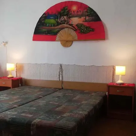 度假居 In - Balaton 19830 *